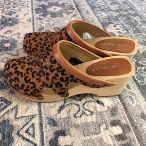 Nine West pony fur leopard print wooden clog 6